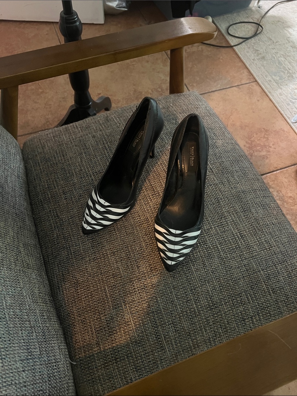 White House Black Market Black and White Striped Pointed Toe Pumps - Picture 2 of 8